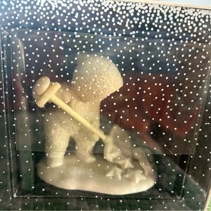 Snowbabies Figurine “SO MUCH WORK TO DO” Winter Tales of Snowbabies